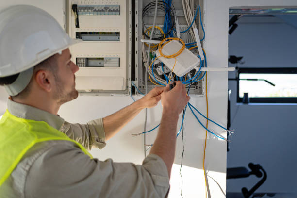 Best Electrical Outlet Repair  in Bay City, MI